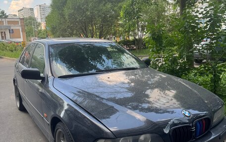 BMW 5 серия, 2000 год, 1 050 000 рублей, 3 фотография