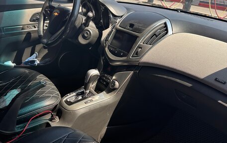 Chevrolet Cruze II, 2013 год, 800 000 рублей, 12 фотография