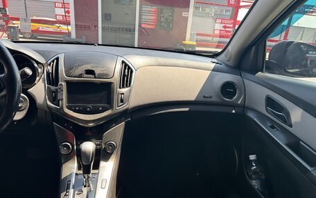 Chevrolet Cruze II, 2013 год, 800 000 рублей, 11 фотография