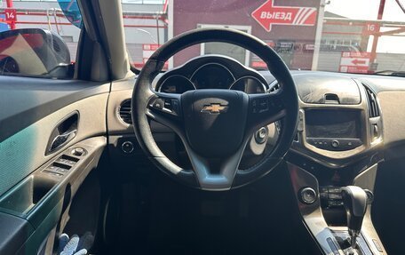 Chevrolet Cruze II, 2013 год, 800 000 рублей, 10 фотография