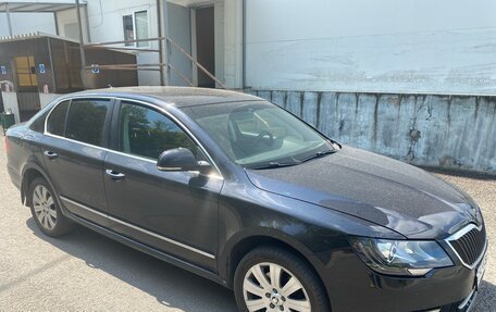 Skoda Superb III рестайлинг, 2013 год, 890 000 рублей, 3 фотография