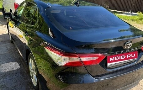 Toyota Camry, 2019 год, 2 590 000 рублей, 3 фотография