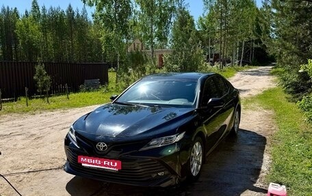 Toyota Camry, 2019 год, 2 590 000 рублей, 7 фотография