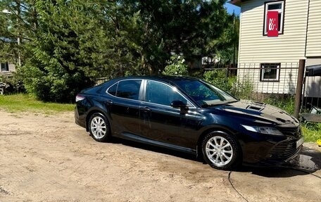 Toyota Camry, 2019 год, 2 590 000 рублей, 8 фотография