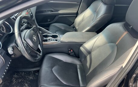 Toyota Camry, 2021 год, 3 000 000 рублей, 9 фотография
