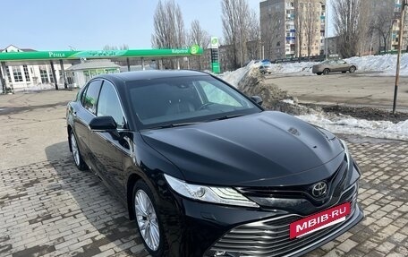 Toyota Camry, 2021 год, 3 000 000 рублей, 3 фотография