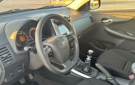 Toyota Corolla, 2011 год, 950 000 рублей, 8 фотография