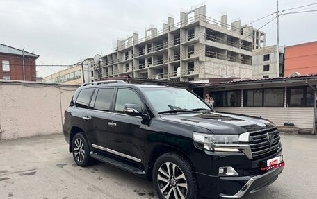 Toyota Land Cruiser 200, 2016 год, 6 350 000 рублей, 3 фотография