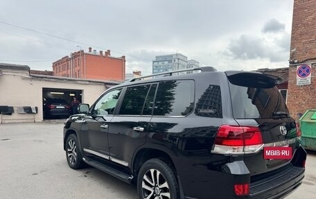 Toyota Land Cruiser 200, 2016 год, 6 350 000 рублей, 5 фотография