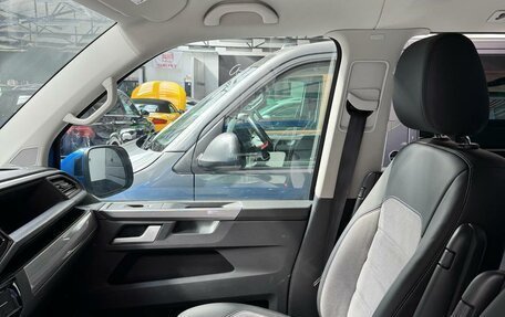 Volkswagen Multivan T6 рестайлинг, 2020 год, 3 550 000 рублей, 8 фотография