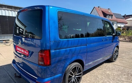 Volkswagen Multivan T6 рестайлинг, 2020 год, 3 550 000 рублей, 6 фотография