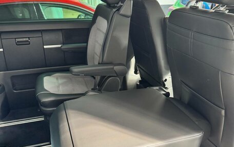 Volkswagen Multivan T6 рестайлинг, 2020 год, 3 550 000 рублей, 12 фотография