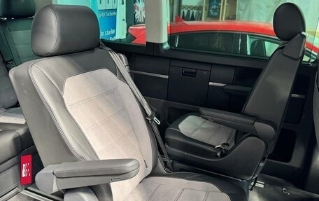 Volkswagen Multivan T6 рестайлинг, 2020 год, 3 550 000 рублей, 19 фотография