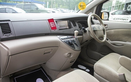 Toyota ISis I, 2012 год, 1 098 000 рублей, 13 фотография