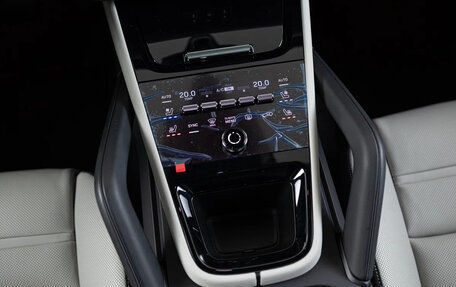 Porsche Cayenne III, 2026 год, 18 200 000 рублей, 15 фотография