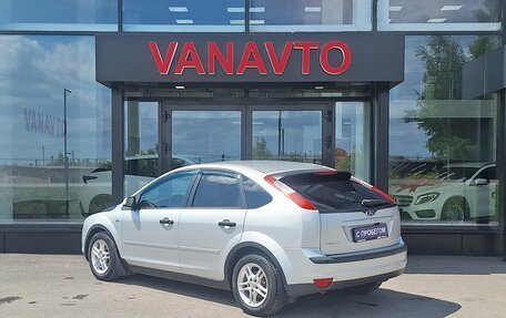 Ford Focus II рестайлинг, 2006 год, 390 000 рублей, 3 фотография