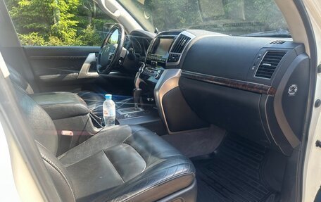 Toyota Land Cruiser 200, 2014 год, 3 000 000 рублей, 7 фотография
