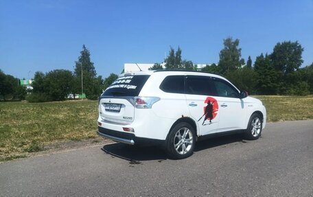 Mitsubishi Outlander III рестайлинг 3, 2012 год, 1 000 000 рублей, 5 фотография