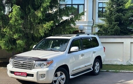 Toyota Land Cruiser 200, 2014 год, 3 000 000 рублей, 1 фотография