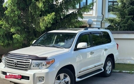 Toyota Land Cruiser 200, 2014 год, 3 000 000 рублей, 5 фотография