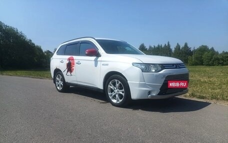 Mitsubishi Outlander III рестайлинг 3, 2012 год, 1 000 000 рублей, 8 фотография