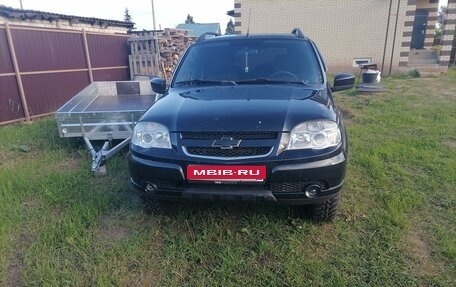 Chevrolet Niva I рестайлинг, 2015 год, 650 000 рублей, 1 фотография