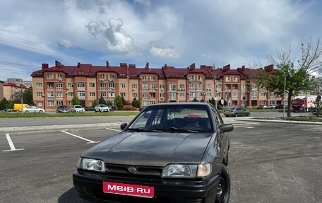 Nissan Sunny N14, 1992 год, 135 000 рублей, 1 фотография