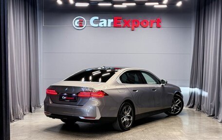 BMW 5 серия, 2024 год, 6 300 000 рублей, 7 фотография