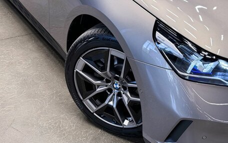 BMW 5 серия, 2024 год, 6 300 000 рублей, 32 фотография