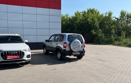 Chevrolet Niva I рестайлинг, 2011 год, 700 000 рублей, 24 фотография