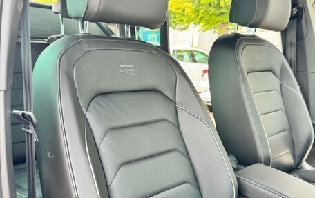 Volkswagen Tiguan II, 2020 год, 2 800 000 рублей, 17 фотография
