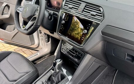 Volkswagen Tiguan II, 2020 год, 2 800 000 рублей, 11 фотография
