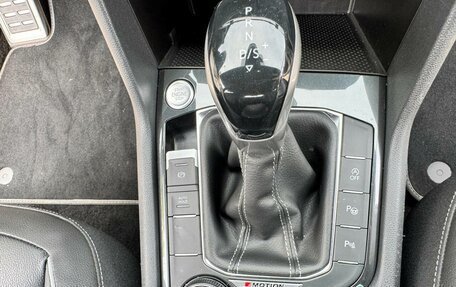 Volkswagen Tiguan II, 2020 год, 2 800 000 рублей, 23 фотография