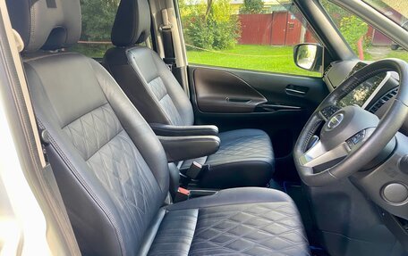 Nissan Serena IV, 2019 год, 2 395 000 рублей, 10 фотография