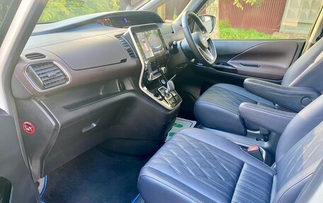 Nissan Serena IV, 2019 год, 2 395 000 рублей, 19 фотография