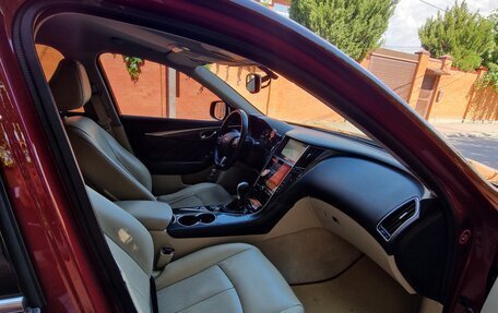 Infiniti Q50 I рестайлинг, 2014 год, 1 900 000 рублей, 13 фотография