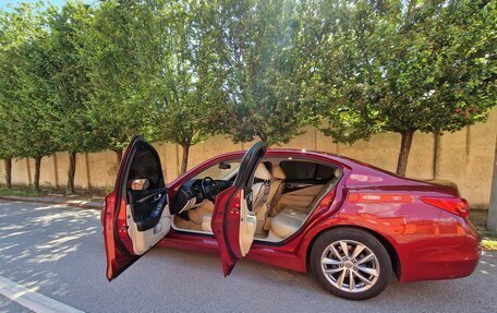 Infiniti Q50 I рестайлинг, 2014 год, 1 900 000 рублей, 12 фотография
