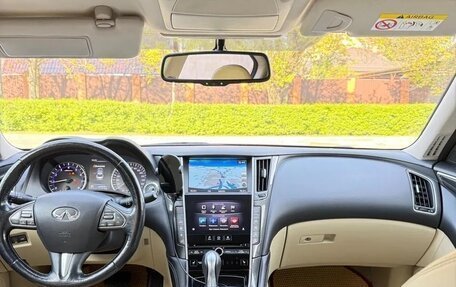 Infiniti Q50 I рестайлинг, 2014 год, 1 900 000 рублей, 16 фотография