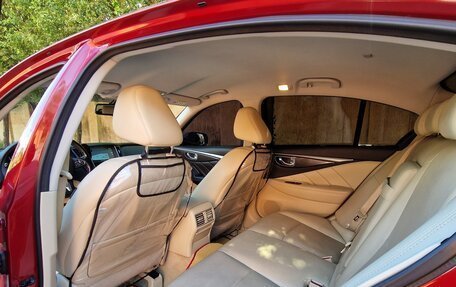 Infiniti Q50 I рестайлинг, 2014 год, 1 900 000 рублей, 21 фотография