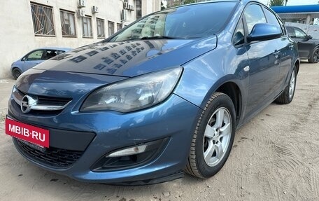 Opel Astra J, 2014 год, 650 000 рублей, 2 фотография