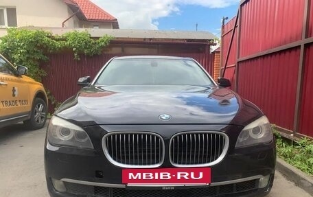 BMW 7 серия, 2010 год, 1 330 000 рублей, 2 фотография