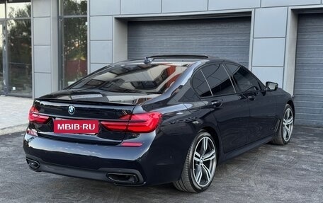BMW 7 серия, 2017 год, 3 780 000 рублей, 13 фотография