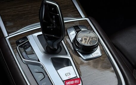 BMW 7 серия, 2017 год, 3 780 000 рублей, 35 фотография