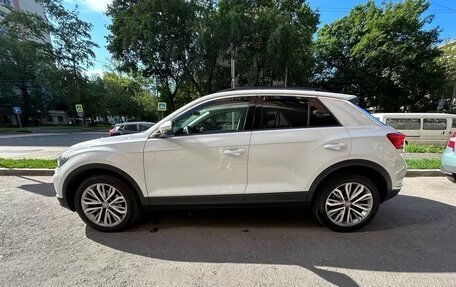 Volkswagen T-Roc I, 2022 год, 1 820 000 рублей, 6 фотография