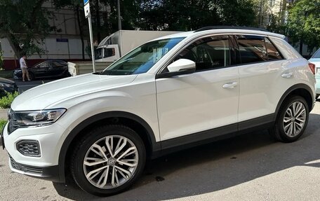 Volkswagen T-Roc I, 2022 год, 1 820 000 рублей, 7 фотография