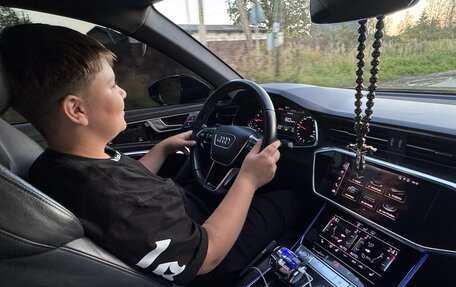 Audi A6, 2019 год, 3 700 000 рублей, 6 фотография
