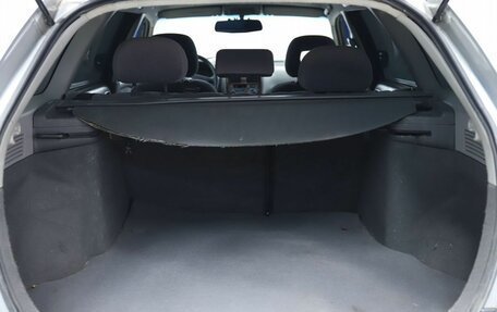Toyota Avensis III рестайлинг, 2000 год, 290 000 рублей, 9 фотография