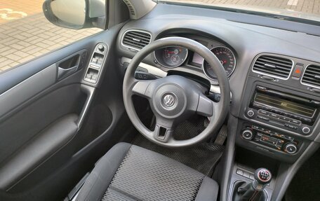 Volkswagen Golf VI, 2011 год, 600 000 рублей, 2 фотография