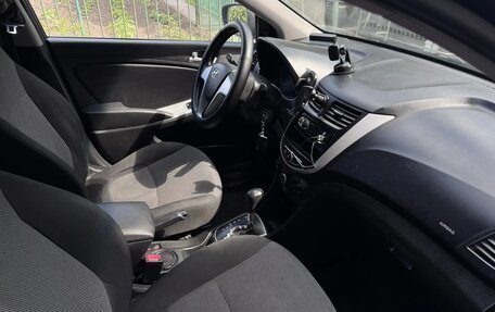 Hyundai Solaris II рестайлинг, 2012 год, 560 000 рублей, 6 фотография
