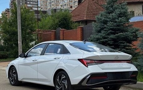 Hyundai Elantra, 2023 год, 1 750 000 рублей, 2 фотография